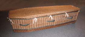Traditional-shaped Willow Coffin inlaid with green band